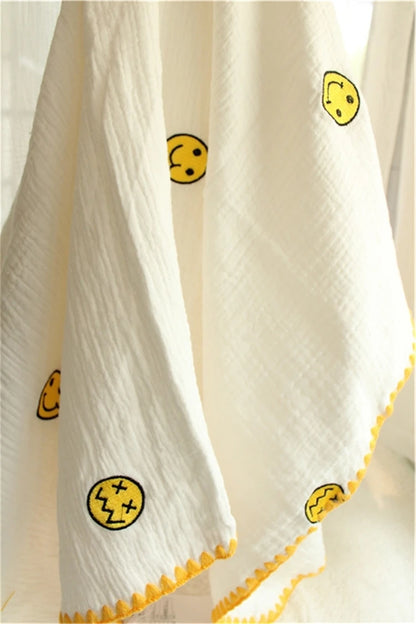 4-Layer 100% Cotton Muslin Baby Blanket – Multi-Use Swaddle, Towel & Cover (100×100 cm, Unisex, All Seasons)