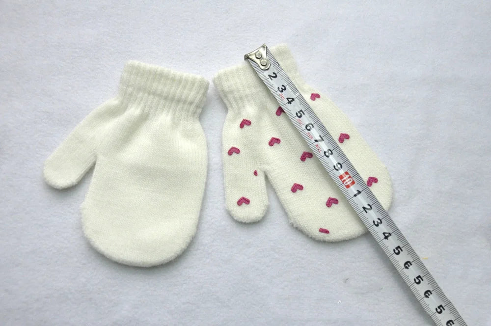 Soft Cotton Baby Mittens – Comfortable, Breathable, Geometric Pattern (1–3 Years)