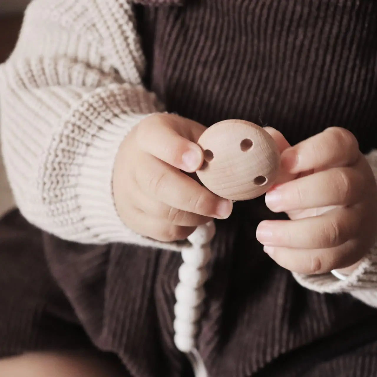 Food-Grade Silicone Baby Teether – Safe, Soft & Soothing for 6–36 Months