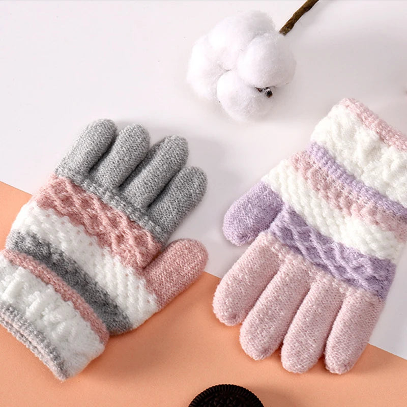 Warm Cartoon Kids Gloves – Soft Acrylic &amp; Polyester Mittens for Ages 3–6 Years (Unisex)